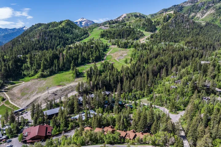 8841 N Alpine Loop Rd #3, Sundance, Utah 84604