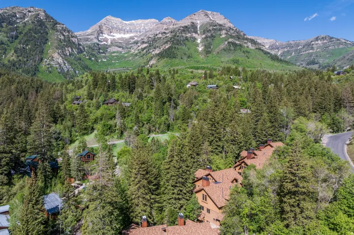 8841 N Alpine Loop Rd #3, Sundance, Utah 84604