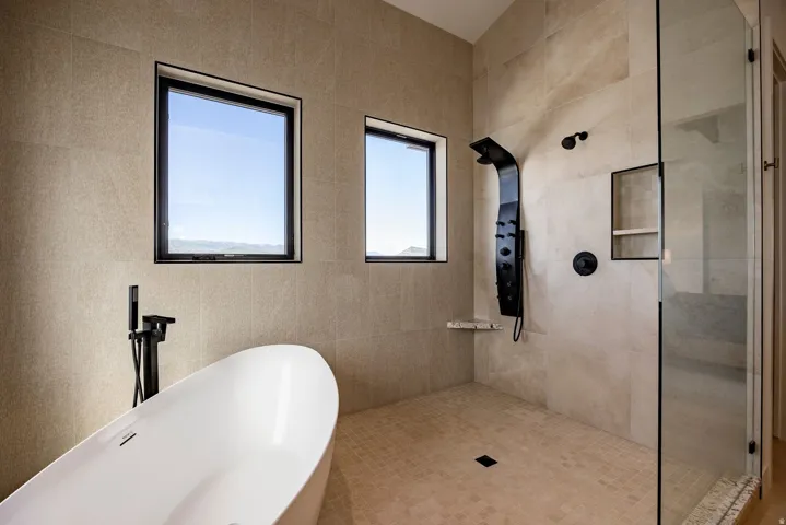 11418 N White Tail Ct, Hideout, Utah 84036