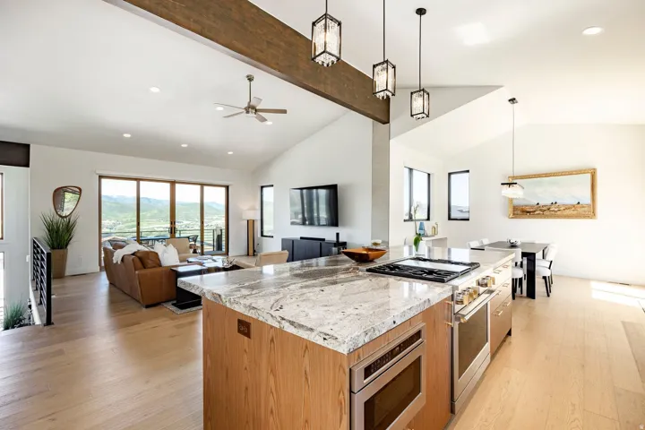 11418 N White Tail Ct, Hideout, Utah 84036
