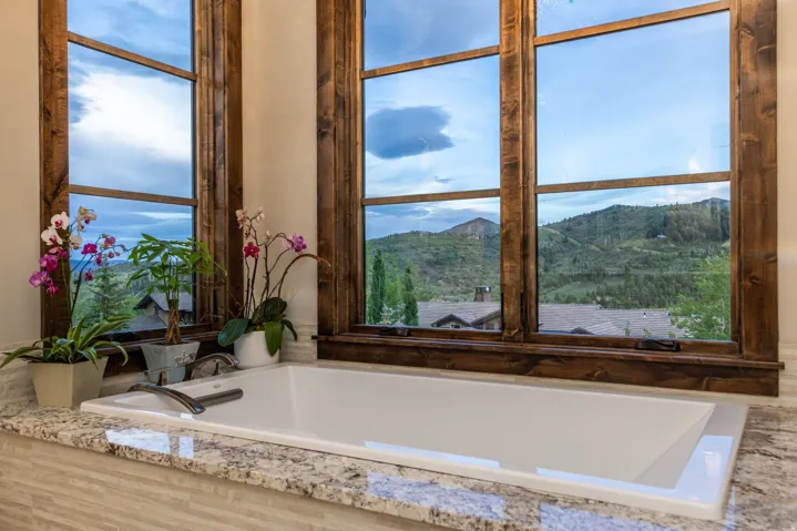 8887 Parleys Ln, Park City, Utah 84098