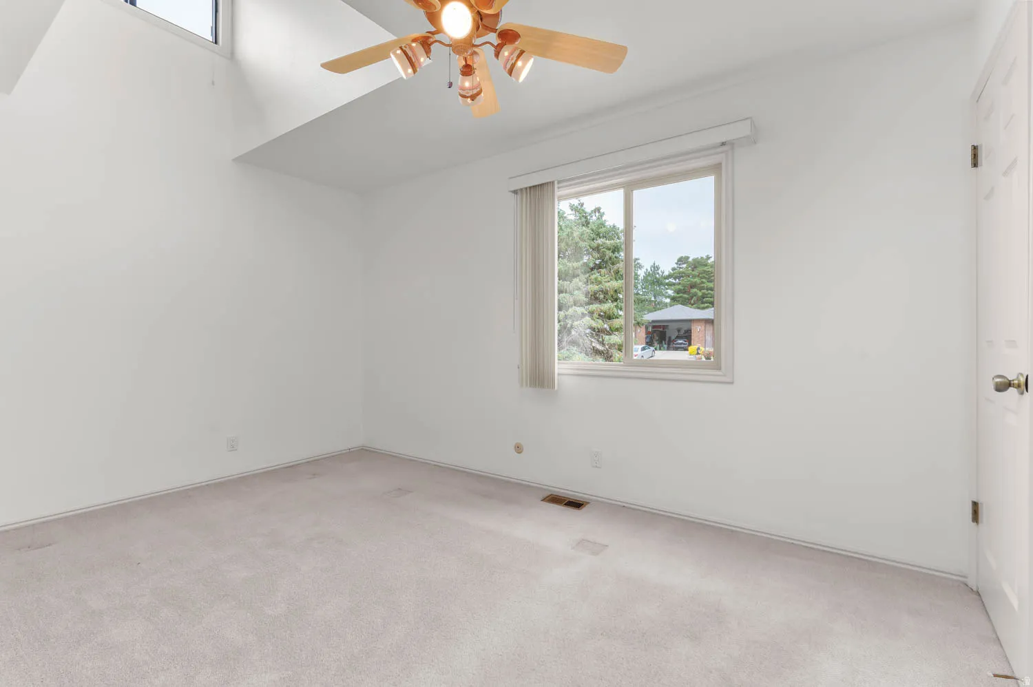 Upper level second bedroom