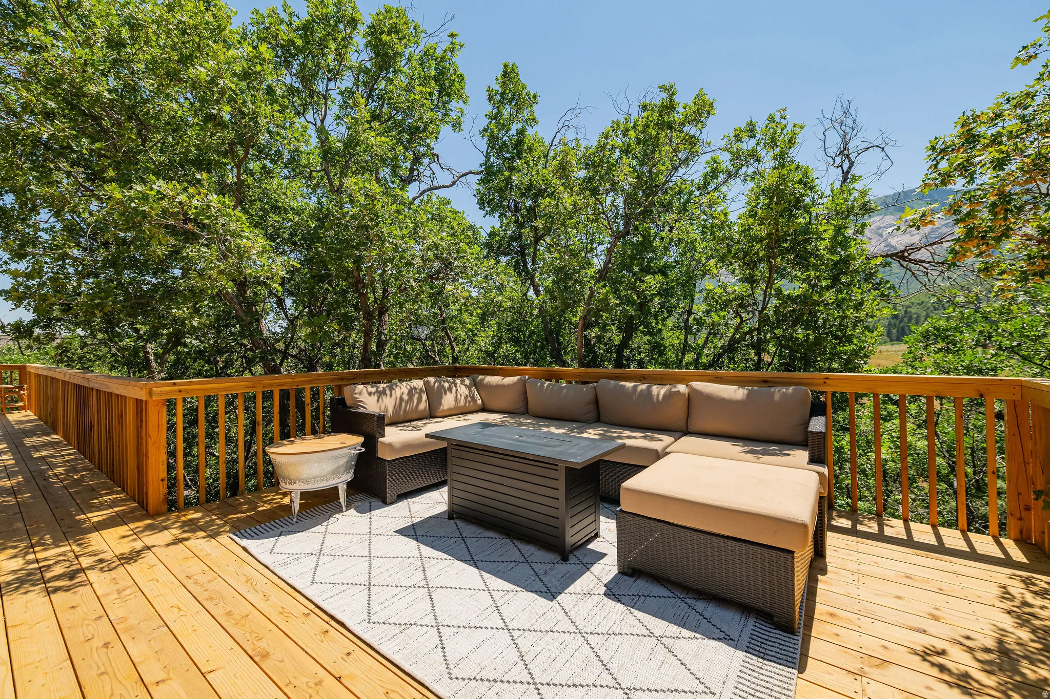 Brand New Deck installed May 2025