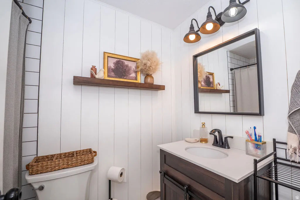 Main Bathroom