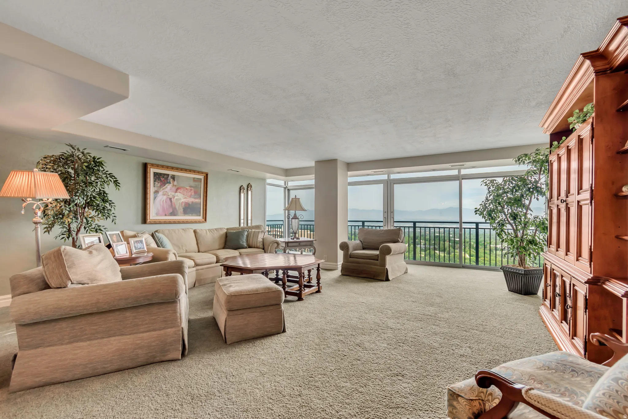 Living room on the west side 14th floor.