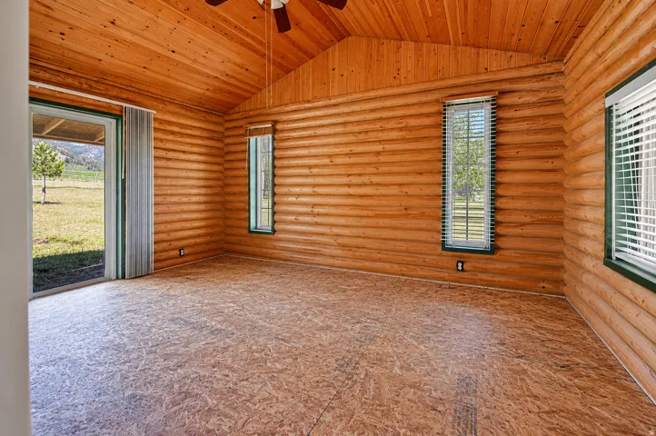 Interior Guest Cabin