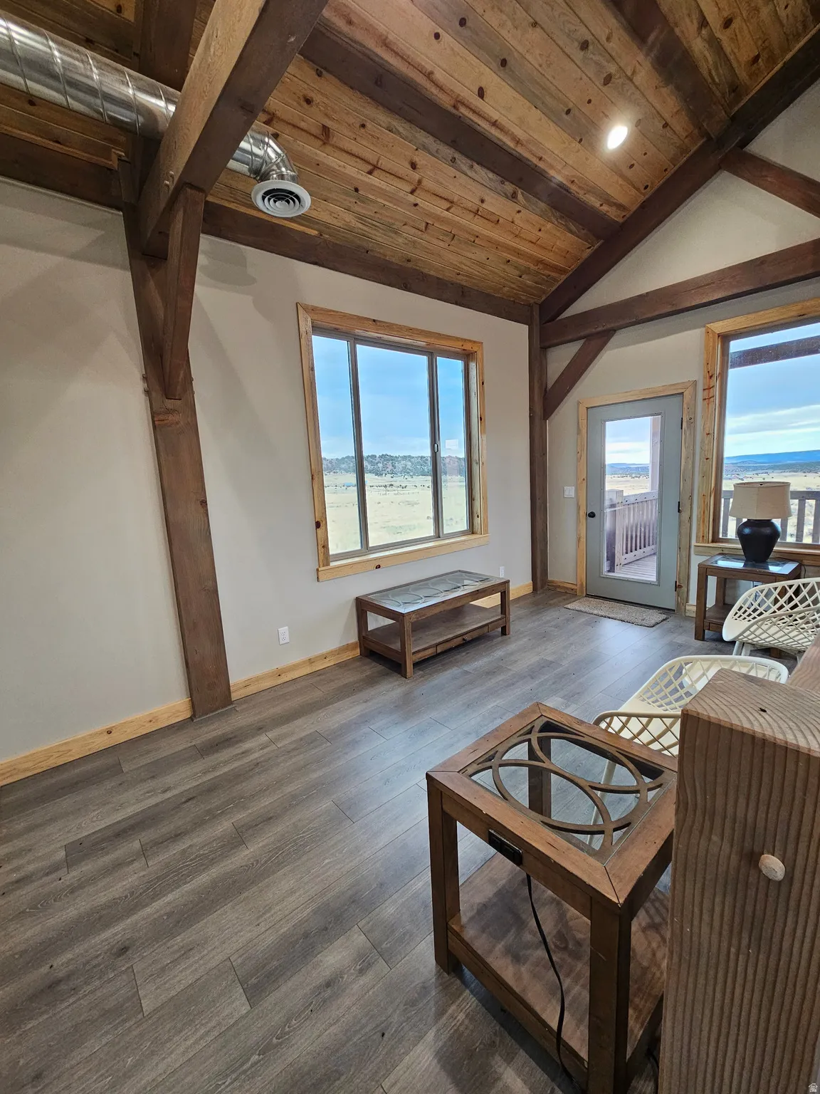 Upstairs - game & seating area!