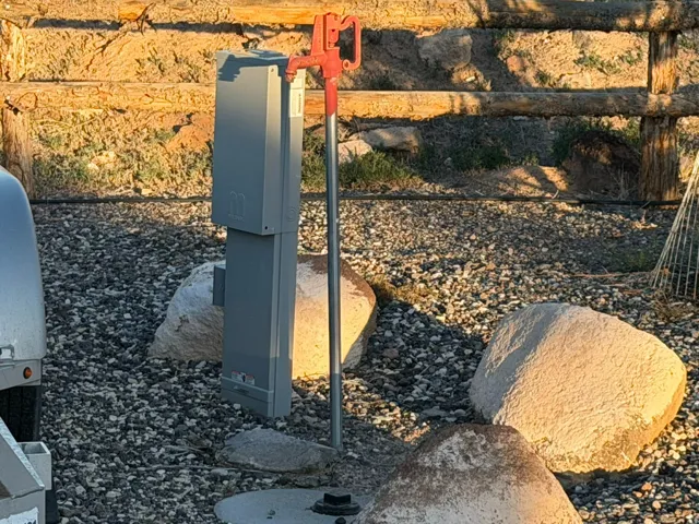 RV pad with full hook-ups