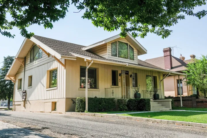 63 N 300 E #b, Provo, Utah 84606