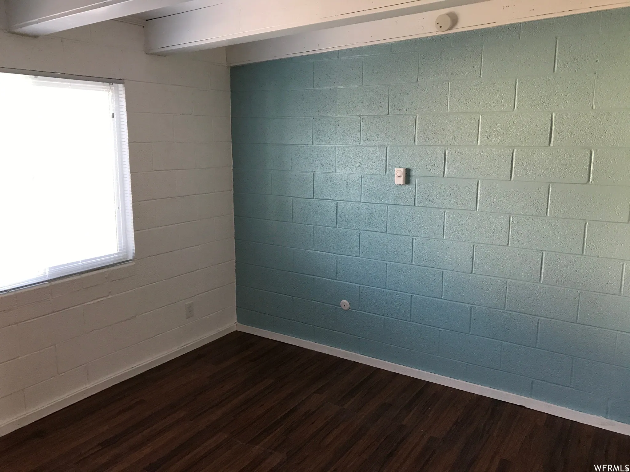 Accent wall with blue-hued block texture