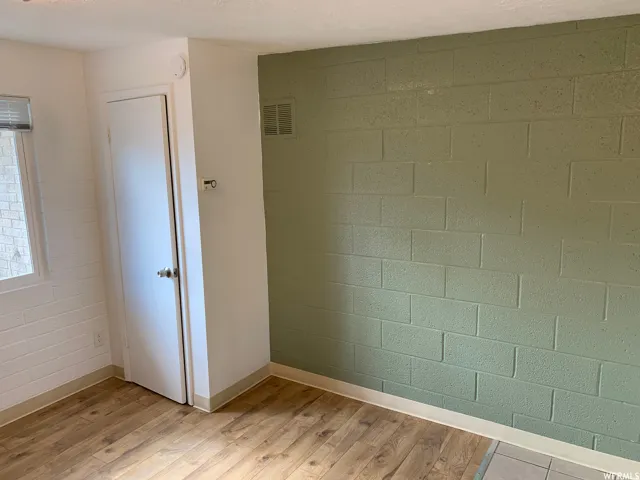 Empty room