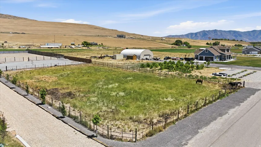 9590 W Point Lookout Dr, Bothwell, Utah 84337