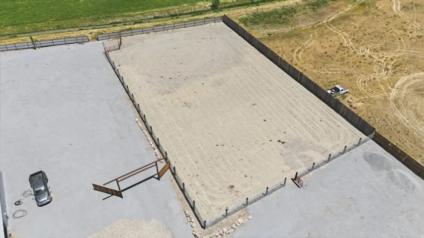 9590 W Point Lookout Dr, Bothwell, Utah 84337