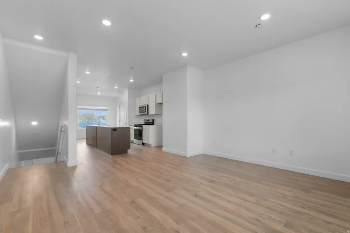 1242 N 275 E #196, Harrisville, Utah 84404