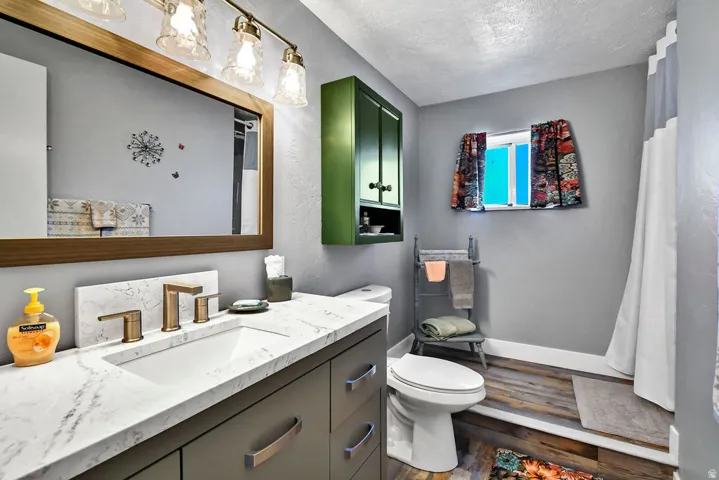 230 N 300 E, Bicknell, Utah 84715