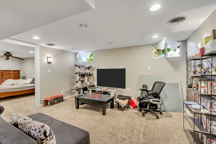 90 W 7500 S, Midvale, Utah 84047