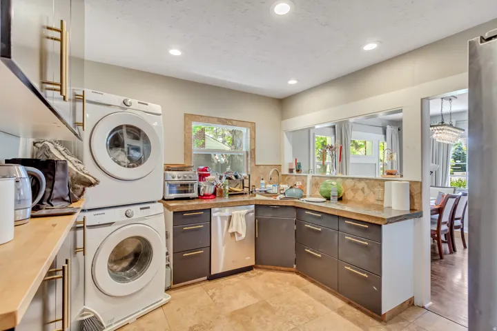 90 W 7500 S, Midvale, Utah 84047