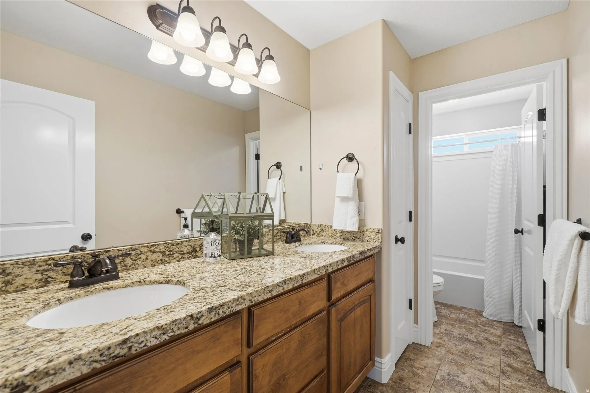 2nd Floor Full bathroom with separate toilet/shower room