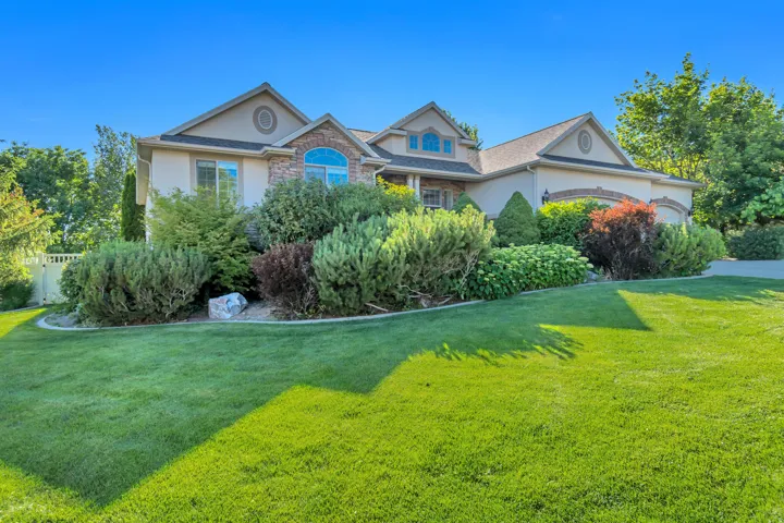 11493 N Flowering Plum Ln, Highland, Utah 84003