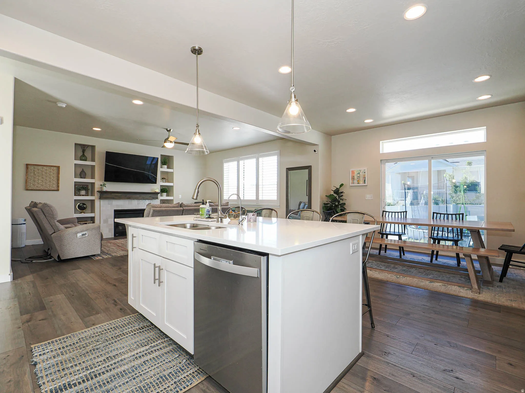 Kitchen island with quartz counter tops