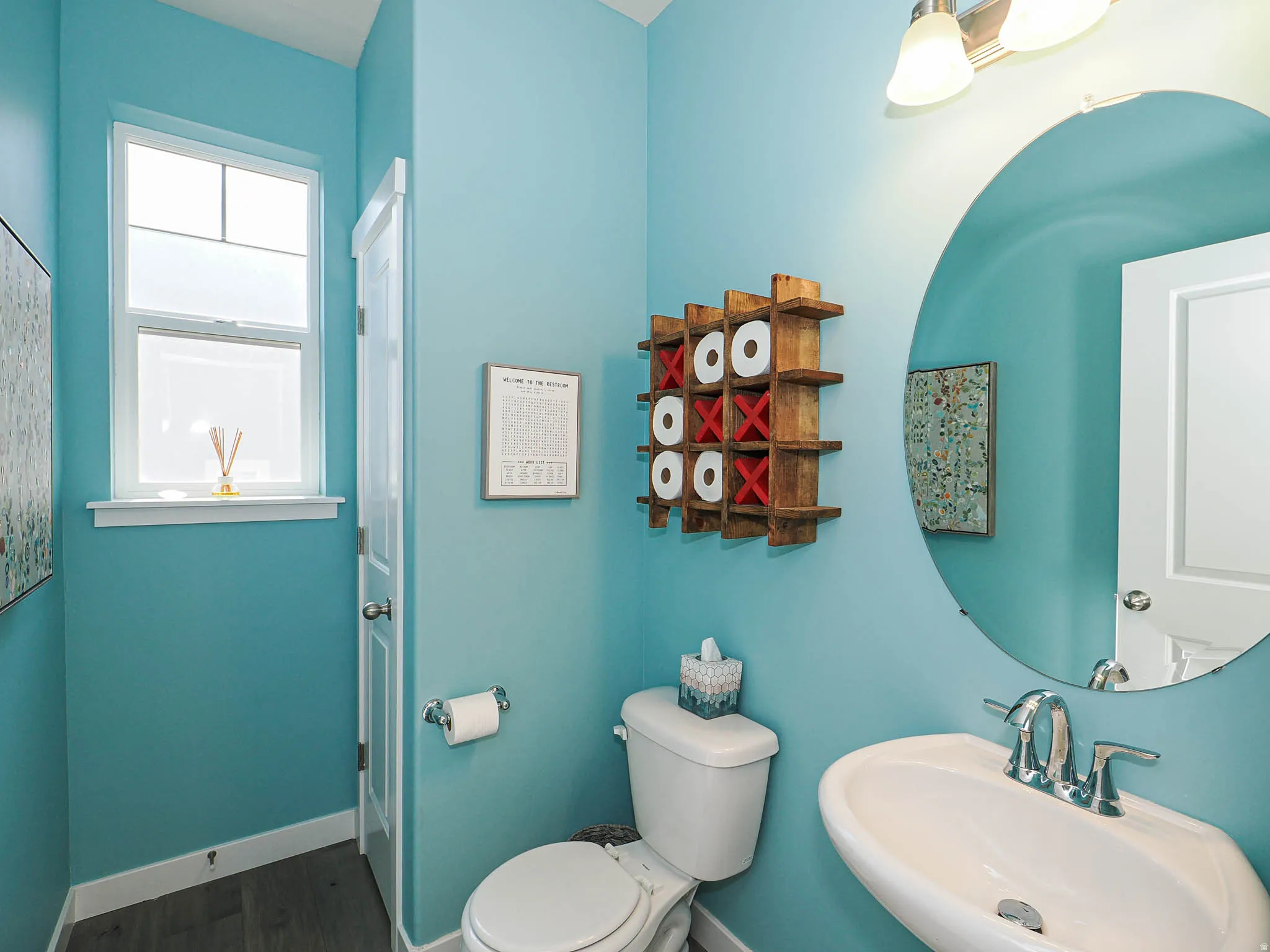 1/2 Bathroom for guests