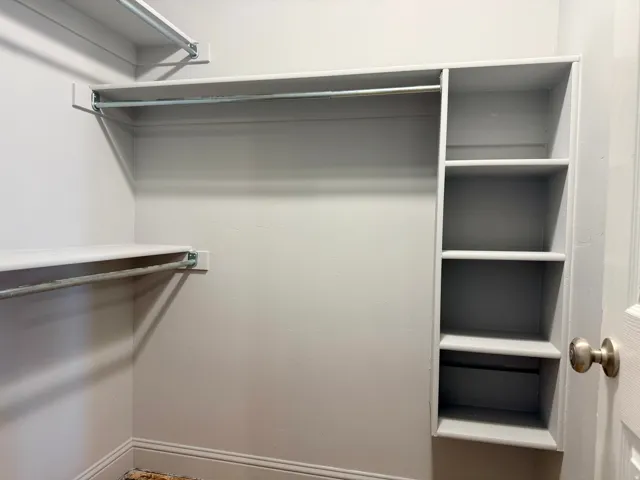 Walk in closet