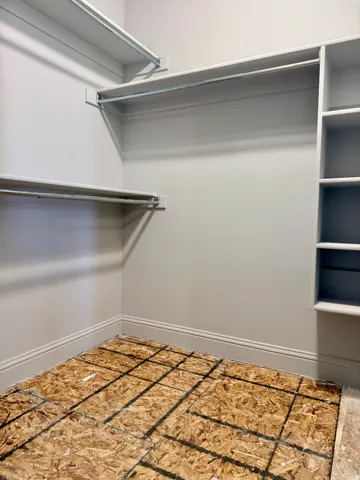 Walk in closet