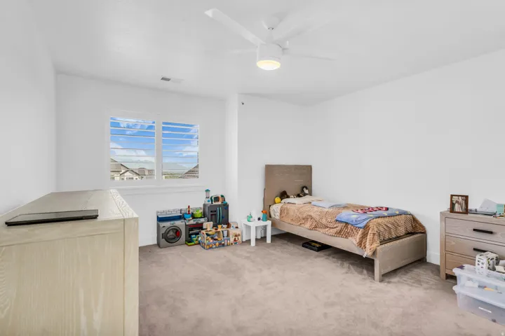 12517 N Minots Ledge Dr, Highland, Utah 84003