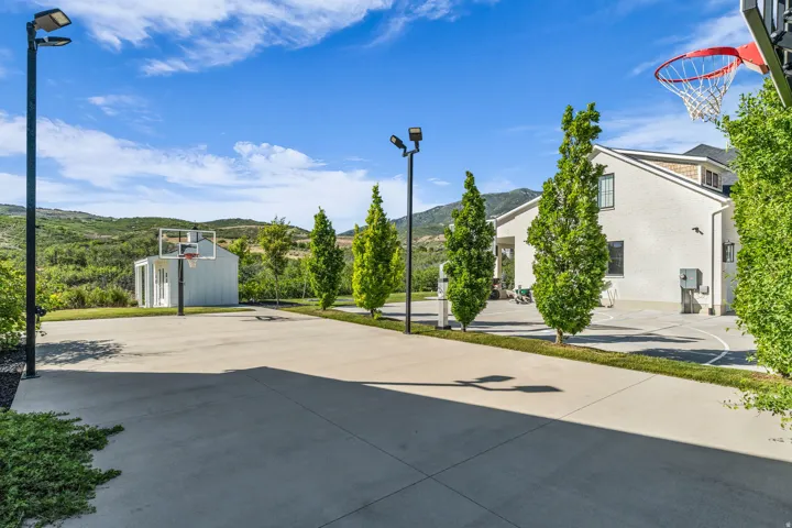 12517 N Minots Ledge Dr, Highland, Utah 84003