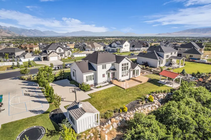 12517 N Minots Ledge Dr, Highland, Utah 84003