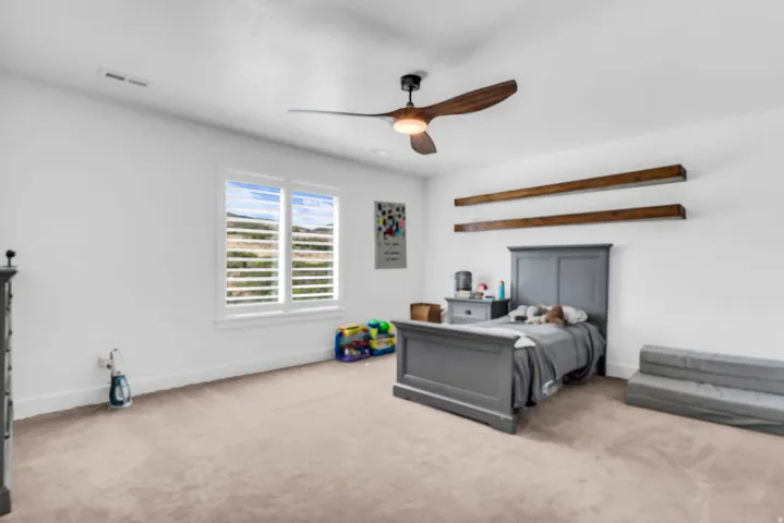 12517 N Minots Ledge Dr, Highland, Utah 84003