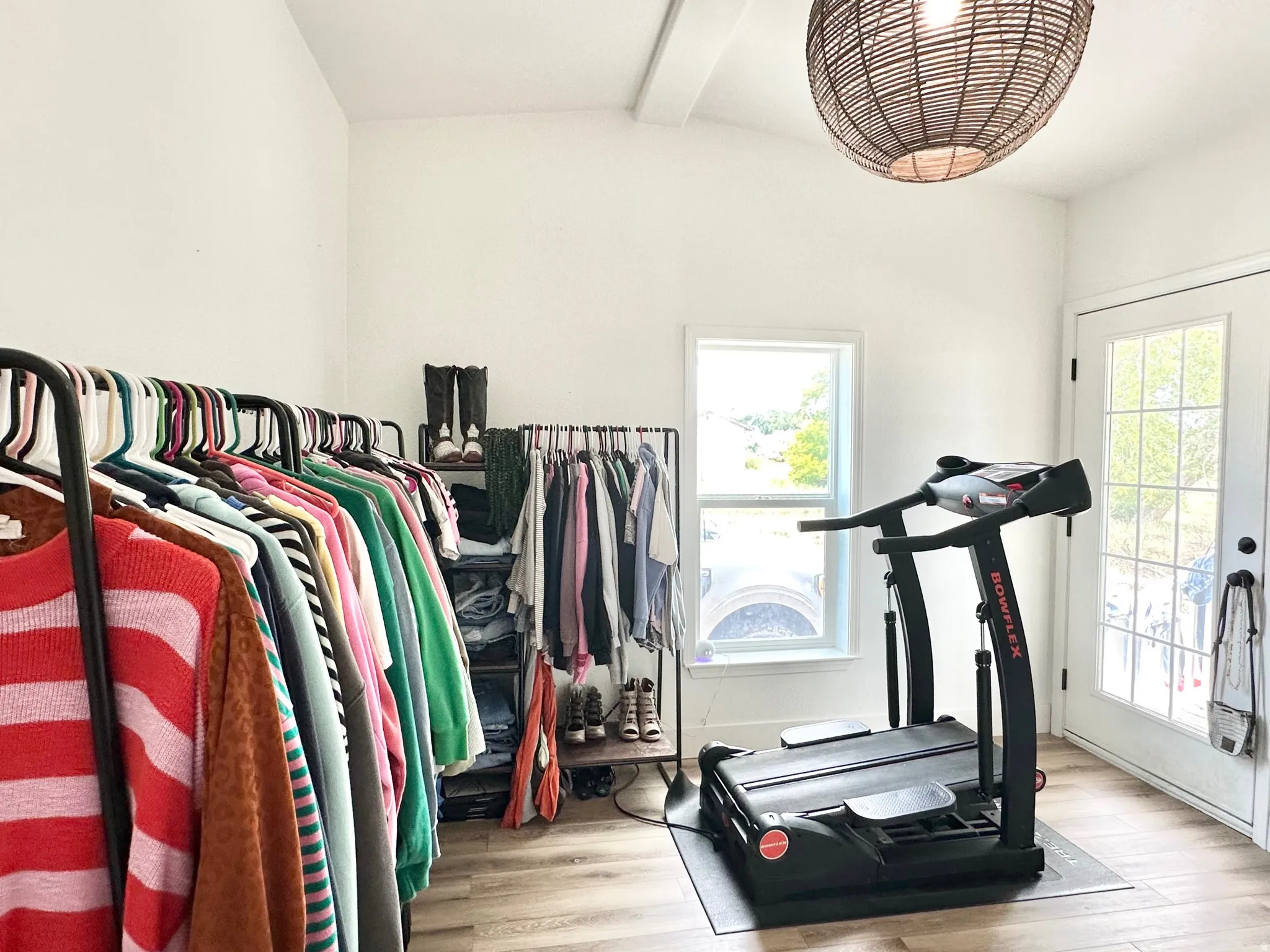 This Flex Space has it’s own entrance