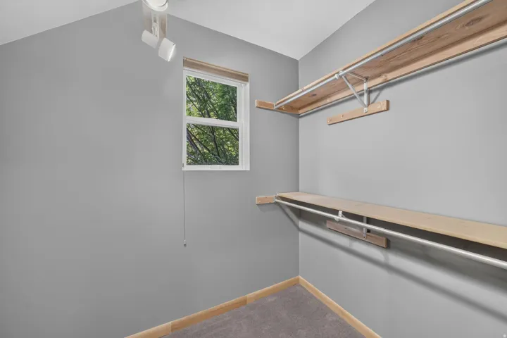 Walk in closet