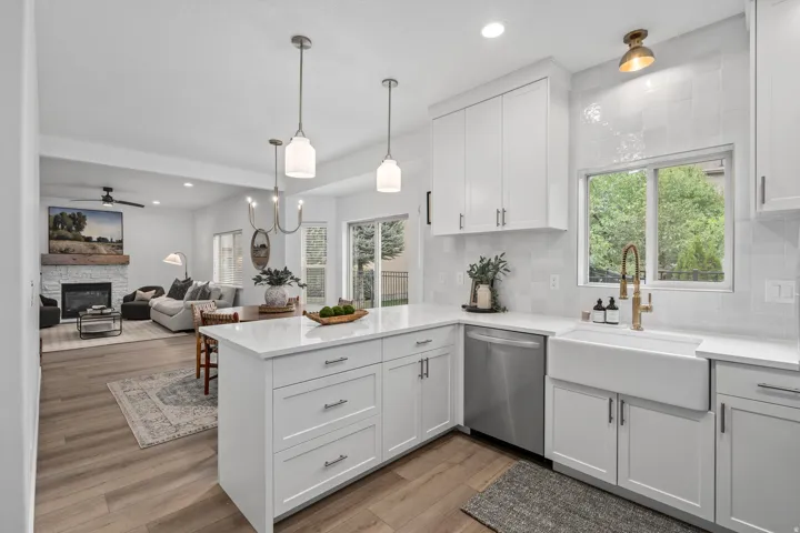 10789 N La Costa, Cedar Hills, Utah 84062