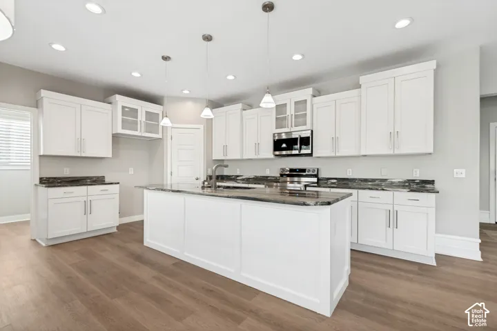 7462 S Sunset Maple Dr, West Jordan, Utah 84081