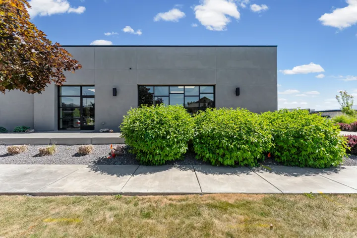 Outdoor building