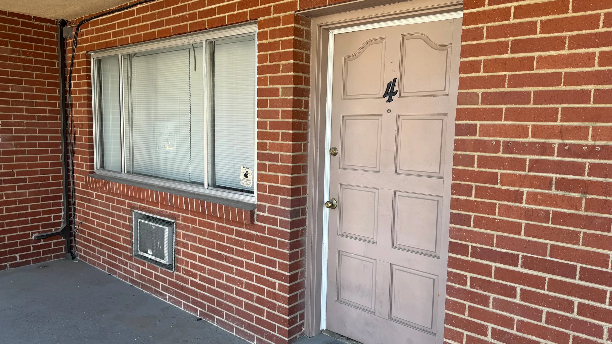 Main floor unit