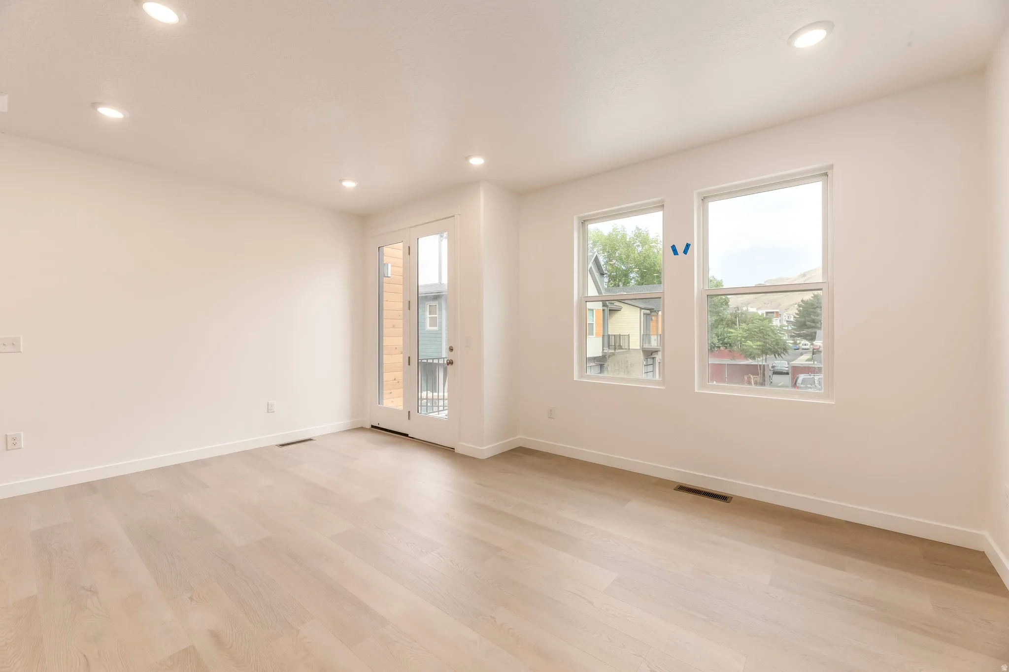 Natural Light Pouring in! What a great way to start your day!