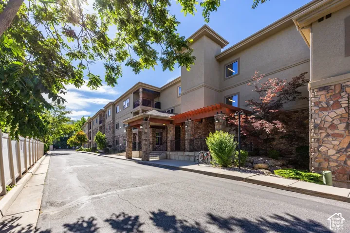 2011 S 2100 E #200, Salt Lake City, Utah 84108