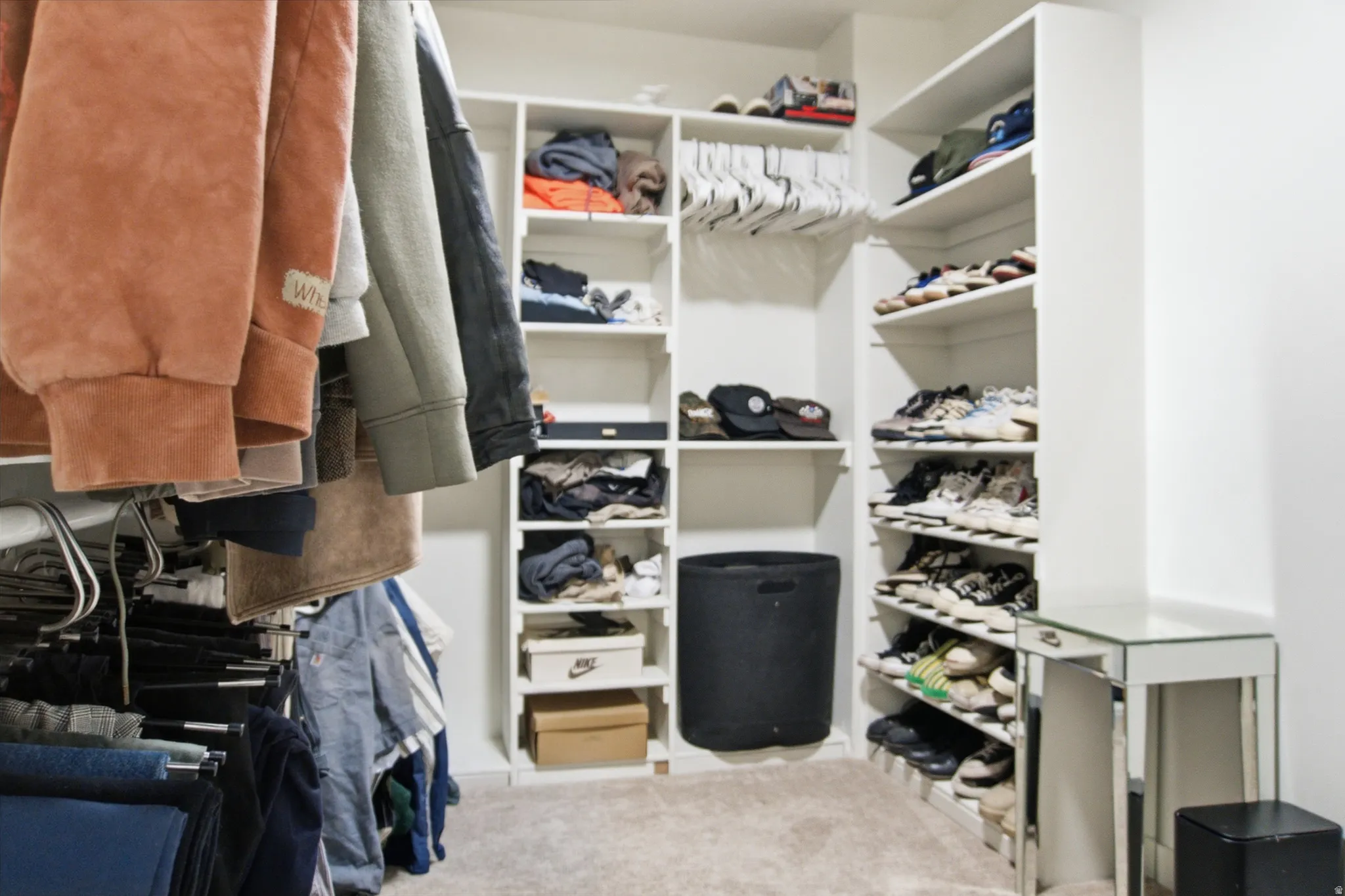 Walk in closet