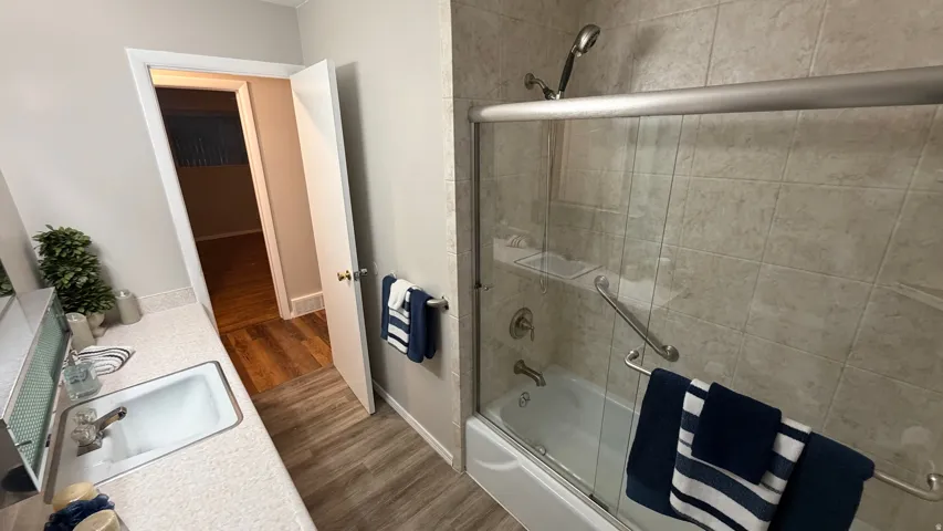 Bathroom 1 View 1