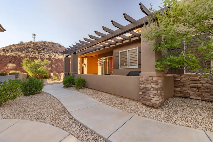 2069 N Coral Dr, Washington, Utah 84780