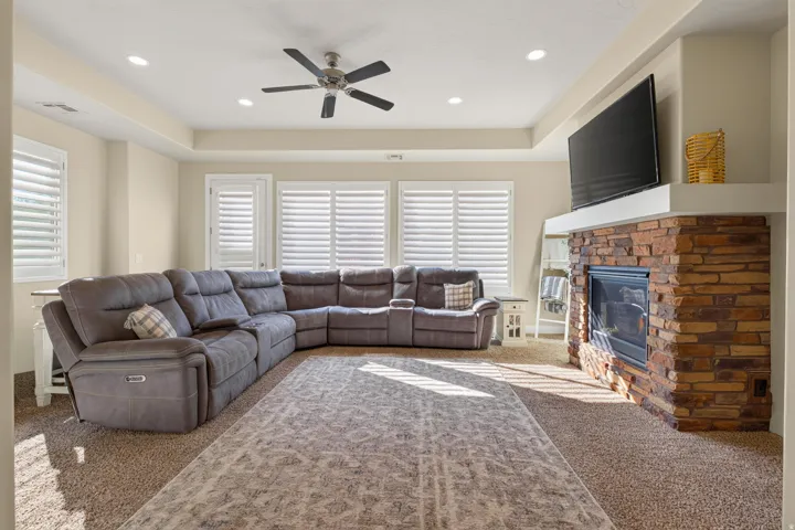 2069 N Coral Dr, Washington, Utah 84780