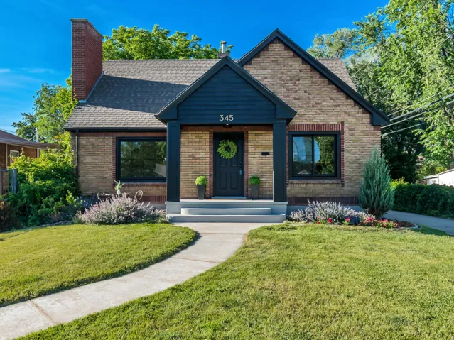 CHARMING 1940'S GEM ON .24 ACRES