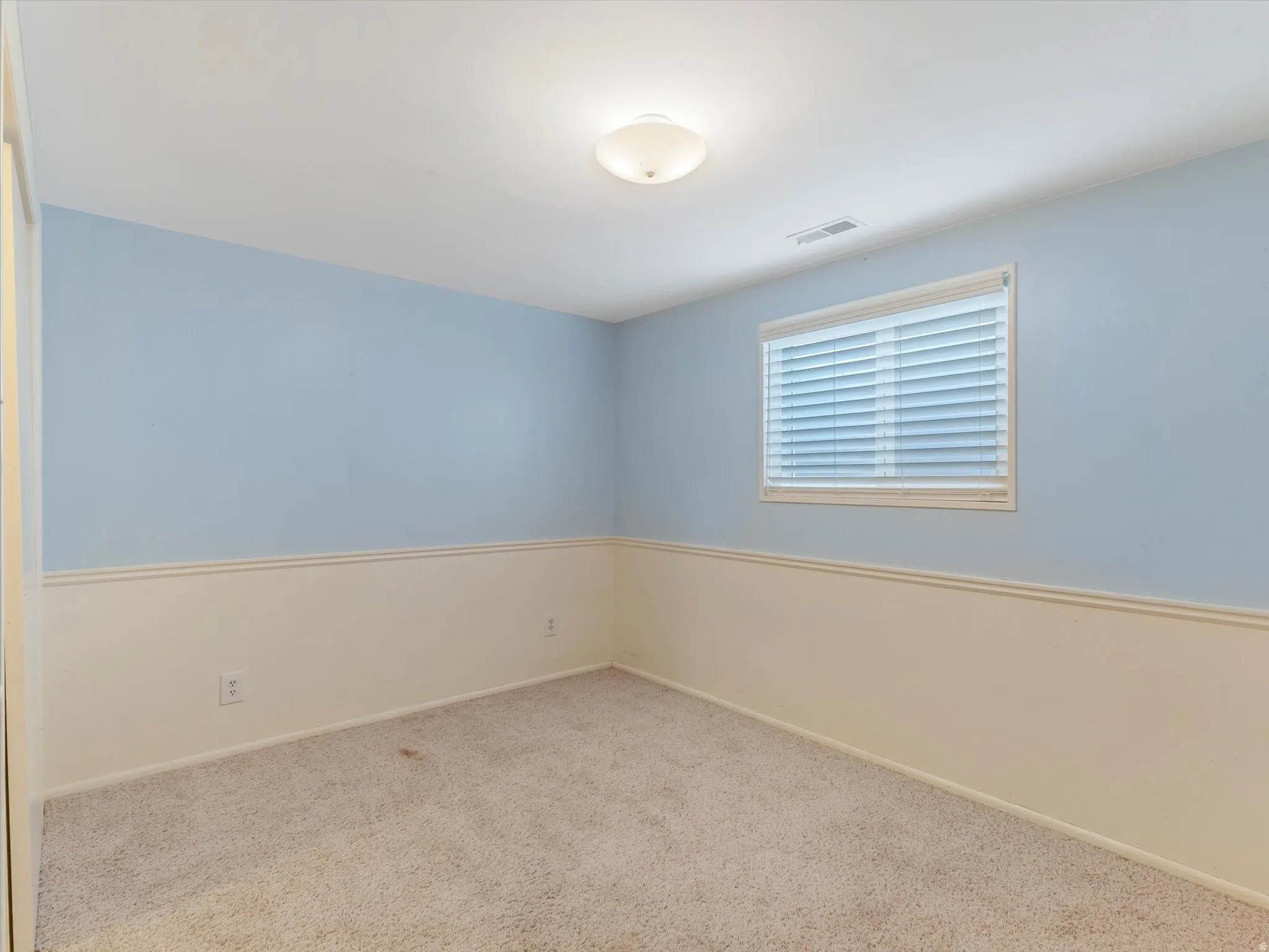 Empty room