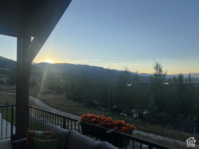 6226 E Hawks Ln, Huntsville, Utah 84317