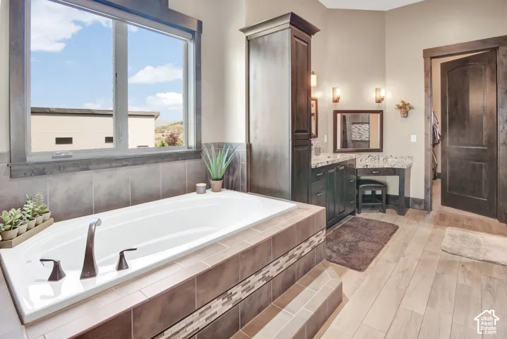 6226 E Hawks Ln, Huntsville, Utah 84317