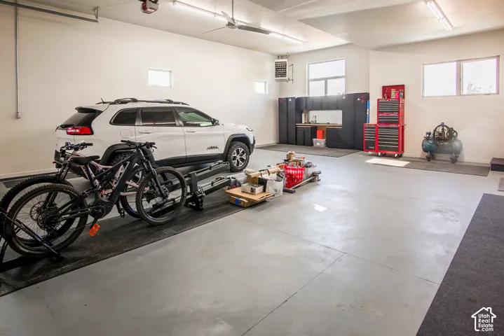 6226 E Hawks Ln, Huntsville, Utah 84317