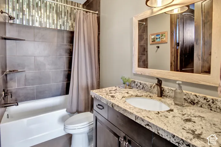 6226 E Hawks Ln, Huntsville, Utah 84317