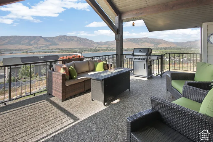 6226 E Hawks Ln, Huntsville, Utah 84317